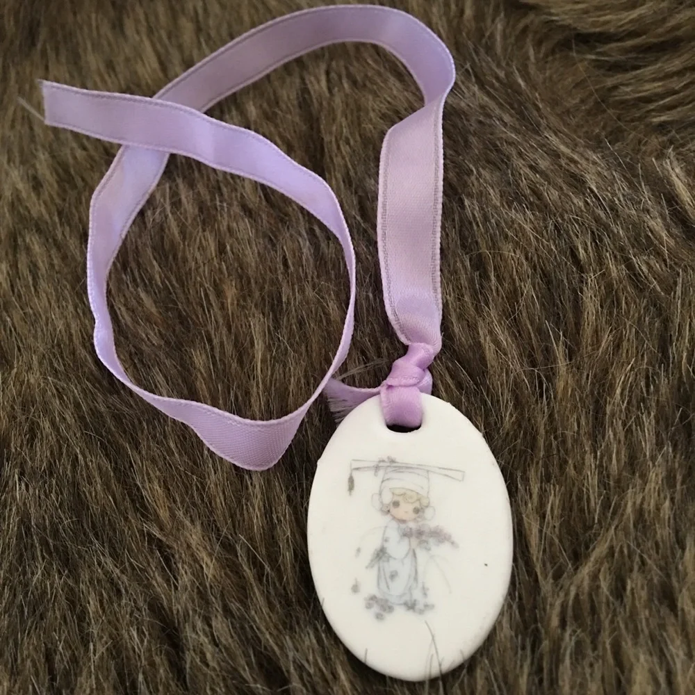 Vintage 1989 Precious Moments Graduate ribbon